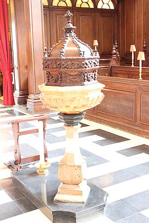 St Vedast Foster Lane - The Font